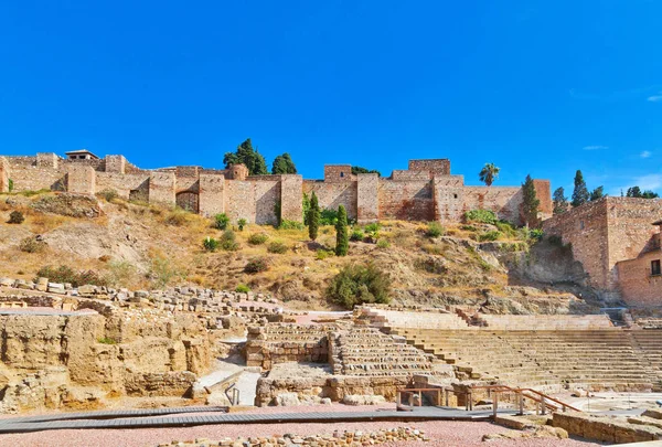 Ruïnes van het Romeinse amfitheater in Malaga — Stockfoto