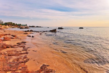  Gün batımında plaj 