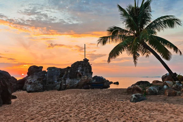 Spiaggia al tramonto — Foto Stock