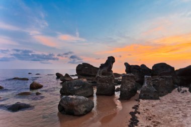  Gün batımında plaj 