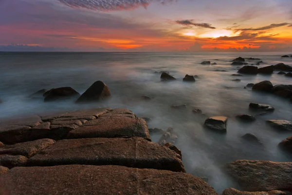 Vista tropicale sul tramonto — Foto Stock