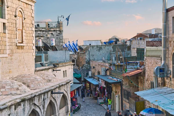 Vista sulla Via dolorosa a Gerusalemme la sera — Foto Stock