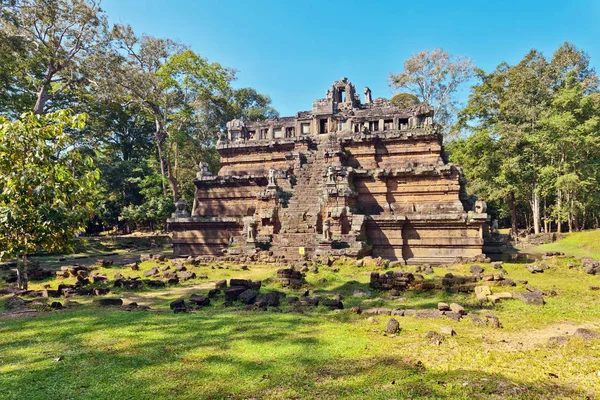 Αρχαία βουδιστικό Χμερικό ναό στο angkor wat συγκρότημα — Φωτογραφία Αρχείου