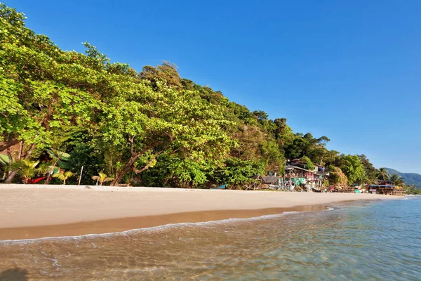 Egzotyczna plaża tropikalna. — Zdjęcie stockowe