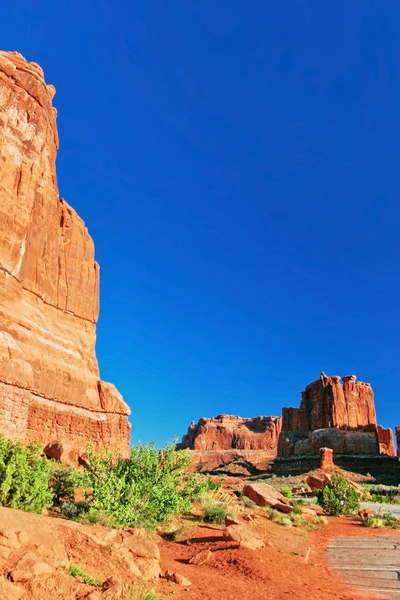 Sunny day in Arches Canyon — Stock Photo, Image