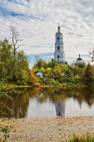 Oude Russische kerk — Stockfoto