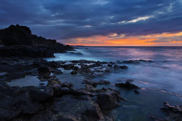 Tramonto alle rocce — Foto Stock