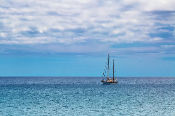 A jelenet a La Tejita strandtól vitorlás — Stock Fotó