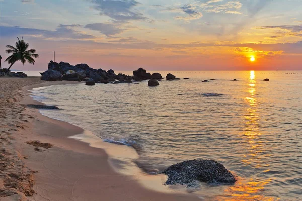 Spiaggia al tramonto — Foto Stock