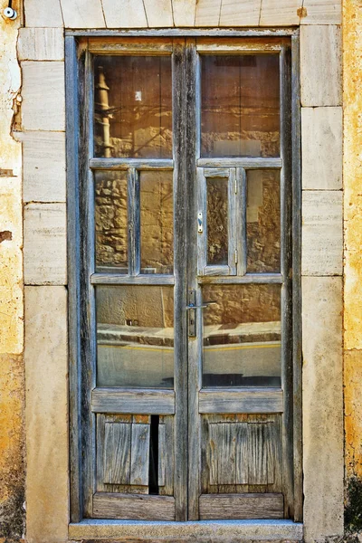 Porta de madeira velha — Fotografia de Stock