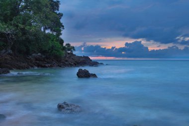 kasvetli tropikal günbatımı