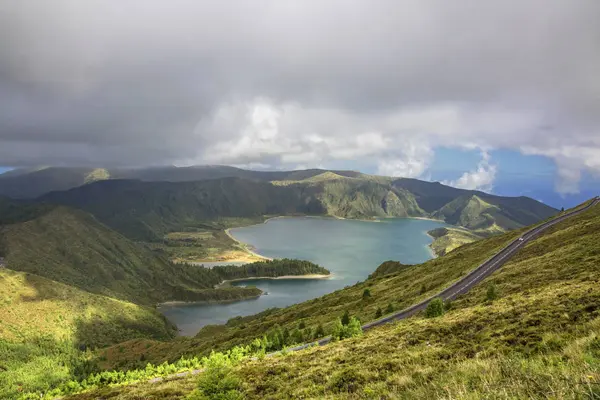 Prachtig panoramisch uitzicht op Lagoa do Fogo, Sao Miguel Island, Po — Stockfoto