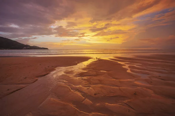 Tropisch Strand Tijdig Zonsondergang Achtergrond Nai Yang Strand Phuket Thailand — Stockfoto