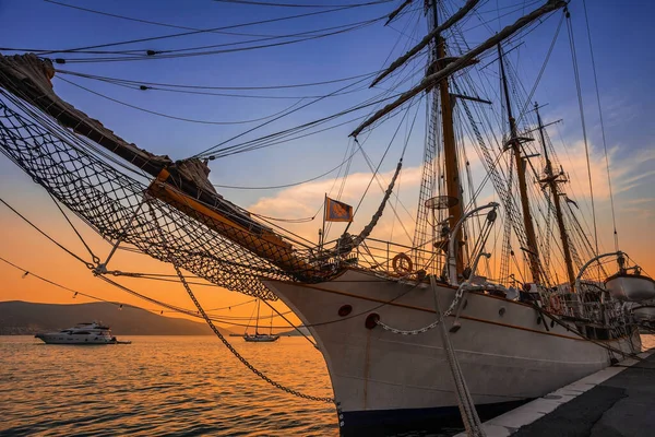 Segelbåtar Marinan Vid Solnedgången Tivat Montenegro — Stockfoto