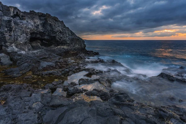 Spiaggia Pietre Vulcaniche Tramonto Tenerife Isole Canarie Spagna — Foto Stock