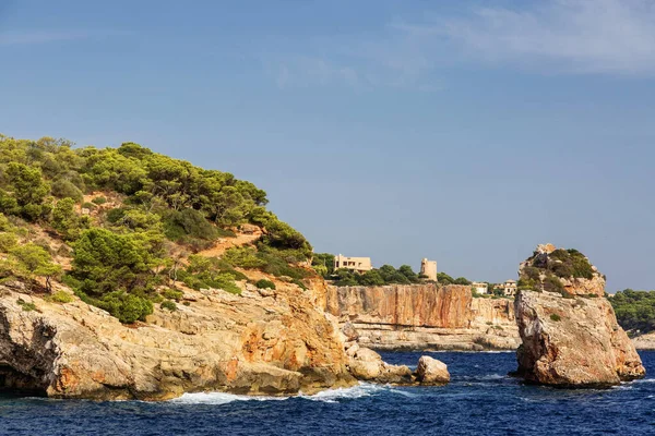 Landschaft Mit Felsen Über Dem Meer Unter Der Sky Mallorca — Stockfoto