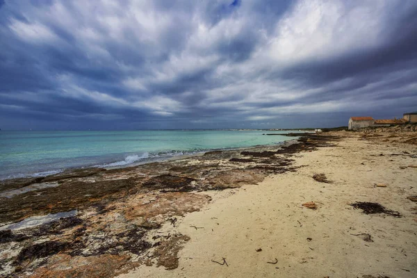 Playa Trenc Bajo Cielo Dramático Sombrío Isla Mallorca España Mar —  Fotos de Stock