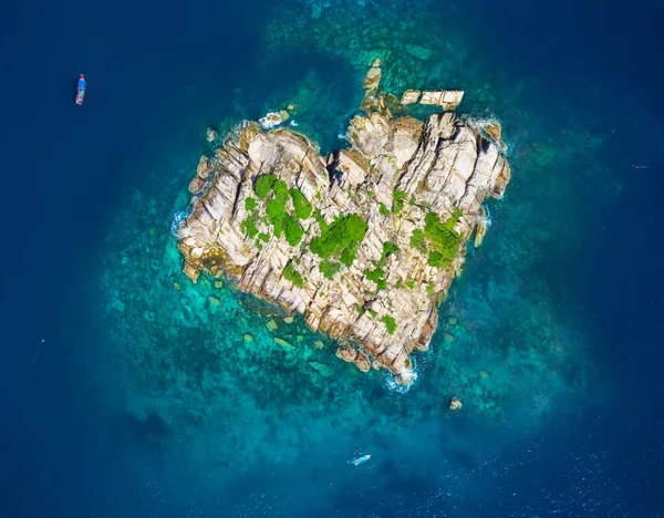 Воздушный Выстрел Сердца Острова Рокки — стоковое фото