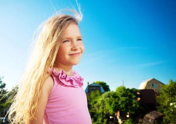 Happy child at summer — Stock Photo, Image