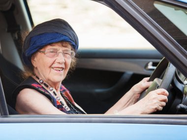 Araba, mutlu granny