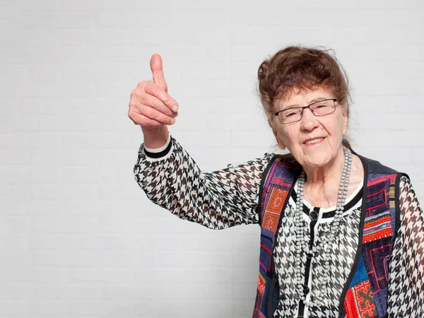 Lykkelig ældre kvinde - Stock-foto