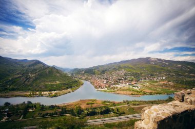 Mtsheta, Gürcistan ' dan Jvar en eski şehirlerinden biri olan görüntüleyin