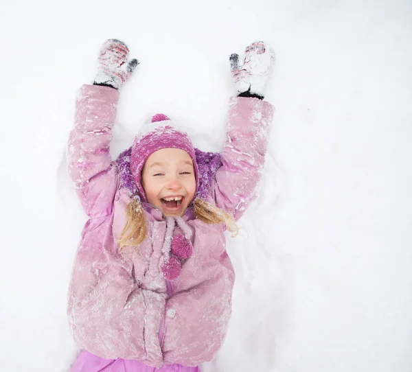 Bambino in inverno — Foto Stock