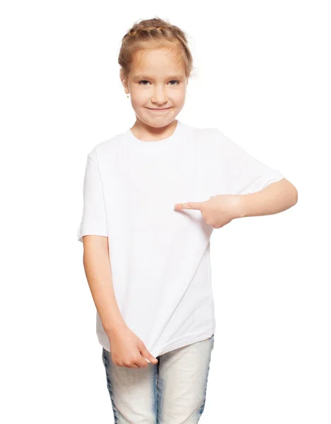 Дитина в білій футболці — стокове фото