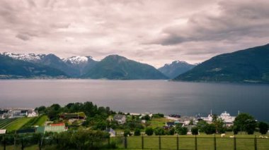 Vangsnes Norveç'te hızlandırılmış görünümü