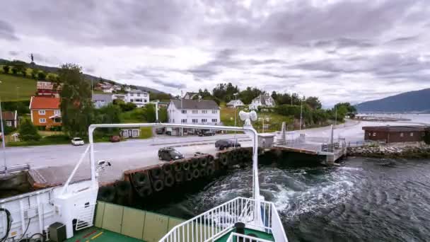 Time-lapse van vervoer veerboot in Noorwegen — Stockvideo