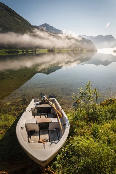 Lago en Noruega — Foto de Stock