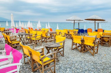 Cafe bir plajda. Platamonas, Pieria, Yunanistan