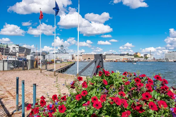 Port w Helsinkach. Finlandia — Zdjęcie stockowe