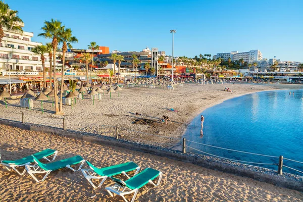 La Pinta Beach v Costa Adeje. Tenerife, Kanárské ostrovy, Španělsko — Stock fotografie