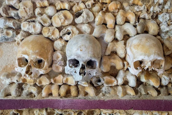 教堂的骨头。法鲁，阿尔加维，葡萄牙 — 图库照片