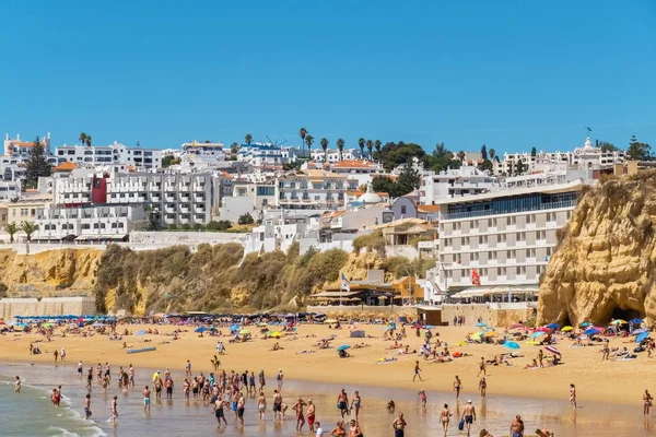 Albufeira plajı. Portekiz — Stok fotoğraf