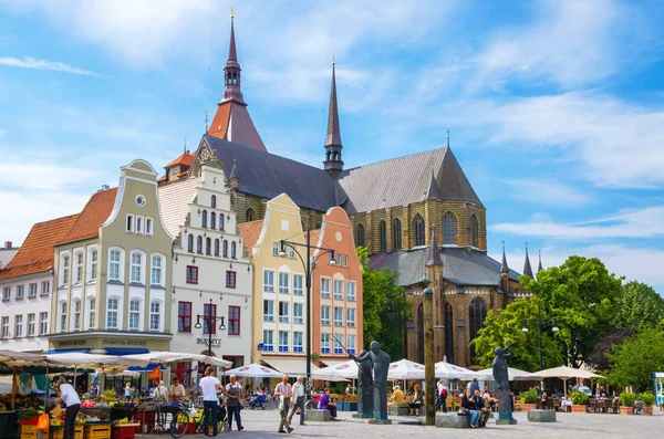 Nowy rynek. Rostock, Niemcy — Zdjęcie stockowe