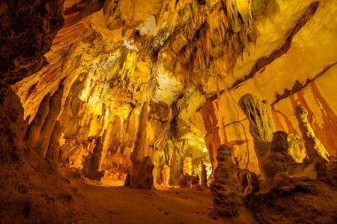Grutas da Moeda Mağarası. Fatima, Portekiz