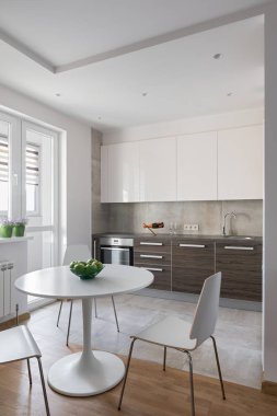 Mutfak iç İskandinav tarzı modern daire