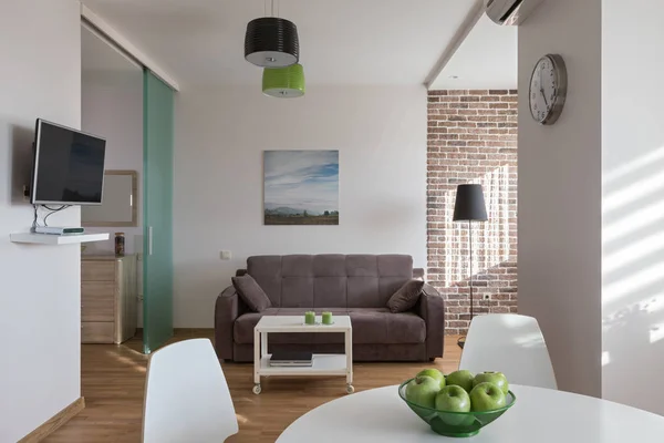 Interieur einer modernen Wohnung im skandinavischen Stil — Stockfoto