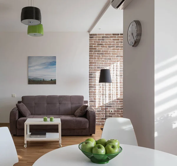 Interieur einer modernen Wohnung im skandinavischen Stil — Stockfoto