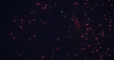 Tatil Gecesi 4k 'de Renkli Havai fişekler