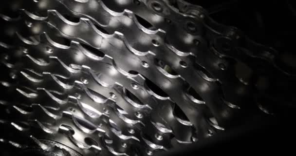 Vizualizare detaliată pe un sistem de viteze al unei biciclete de curse, magazin de biciclete — Videoclip de stoc