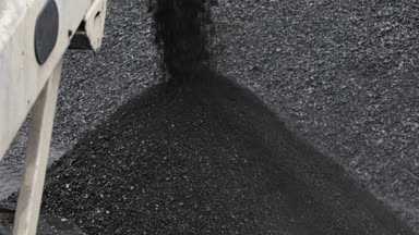 Konveyör bant kömür. Kömür yükleme için makine. benim kömür madencilik