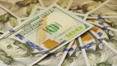 ABD Doları (Amerikan Doları) Amerika Birleşik Devletleri ve ada topraklarının resmi para birimidir. Federal Rezerv notlar dolaşan kağıt para oluşur.