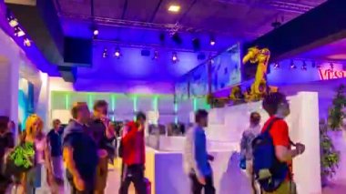 IFA, Messe, Berlin - 6 Eylül 2016: timelapse hall Vestel Internationale Funkausstellung Berlin, Almanya