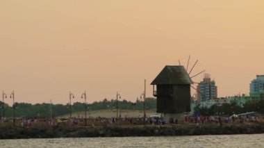 Nesebar, Bulgaristan - 26 Temmuz 2016: Eski şehir. Nesebar, Burgaz eyaletinde yer alan Bulgaristan'ın Karadeniz Kıyısındaki en önemli sahil beldelerinden biridir..