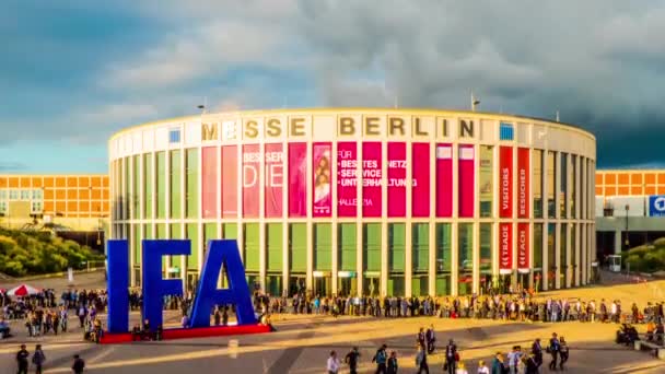 IFA, MESSE, BERLIN - SEPTEMBER 5 2016: timelapse Internationale Funkausstellung Berlin (International radio exhibition Berlin, aka Berlin Radio Show) is one of oldest industrial exhibitions, Germany — Stock Video