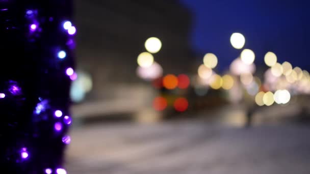 Krakowskie Przedmiescie en Año Nuevo. La Avenida Real constituye la parte más septentrional de la Ruta Real de Varsovia, y une el casco antiguo y el Castillo Real en la Plaza del Castillo en Varsovia, Polonia — Vídeos de Stock