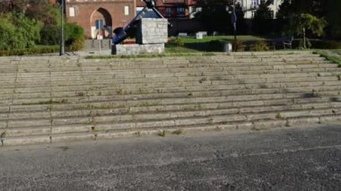 Manastırın kapısı kutsal ruh ya da kızlık kapısı - bu gün hayatta üç Ortaçağ kapı Torun, Polonya. Kapı sağlam tasarım tarafından karakterize Flaman Gotik tarzda inşa edilmiş.